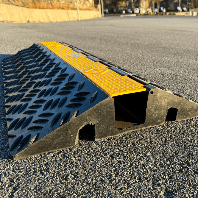 Hovedbilde Heavy Duty Kabelbeskytter 1-veis, Ø75mm